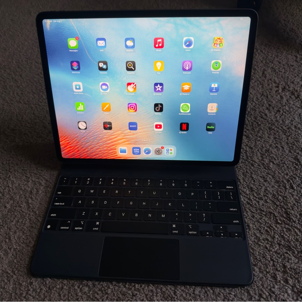 Apple iPad 12 pro 12.9 WiFi only